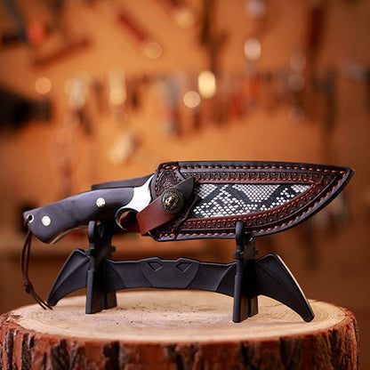 Obsidian Fang Damascus Hunting Knife - 105-Layer VG10 & Ebony Handle
