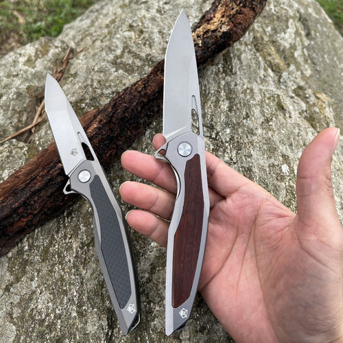 Razor-Edge Bear Claw D2 Steel Folding Knife - Carbon Fiber & Rosewood Options