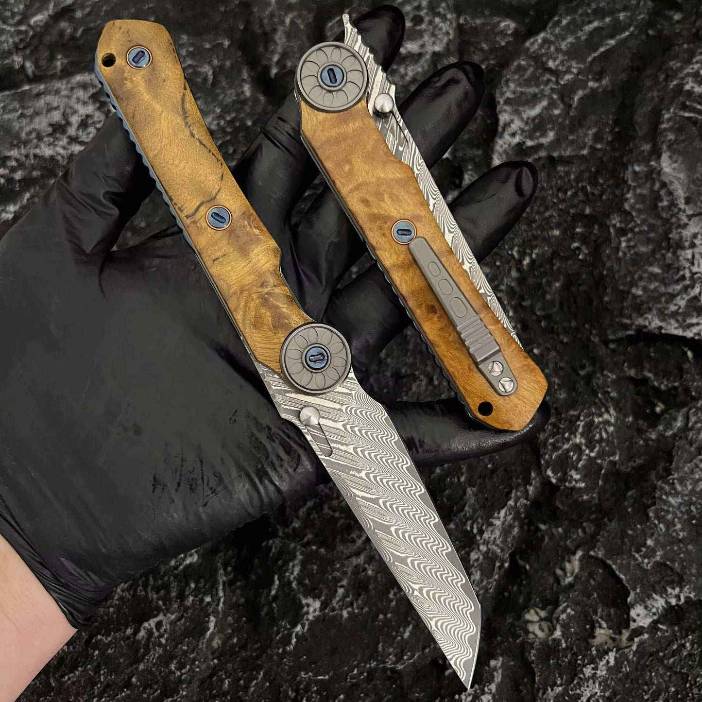 SolarFlame Damascus EDC Folding Knife - VG10 Steel with Golden Phoebe Handle