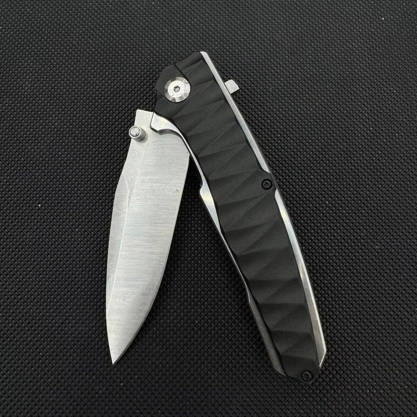 Folding Knife Stainless Steel Ergonomic Handle Compact EDC Outdoor Camping Utility