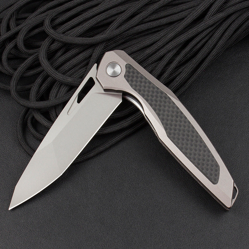 Razor-Edge Bear Claw D2 Steel Folding Knife - Carbon Fiber & Rosewood Options