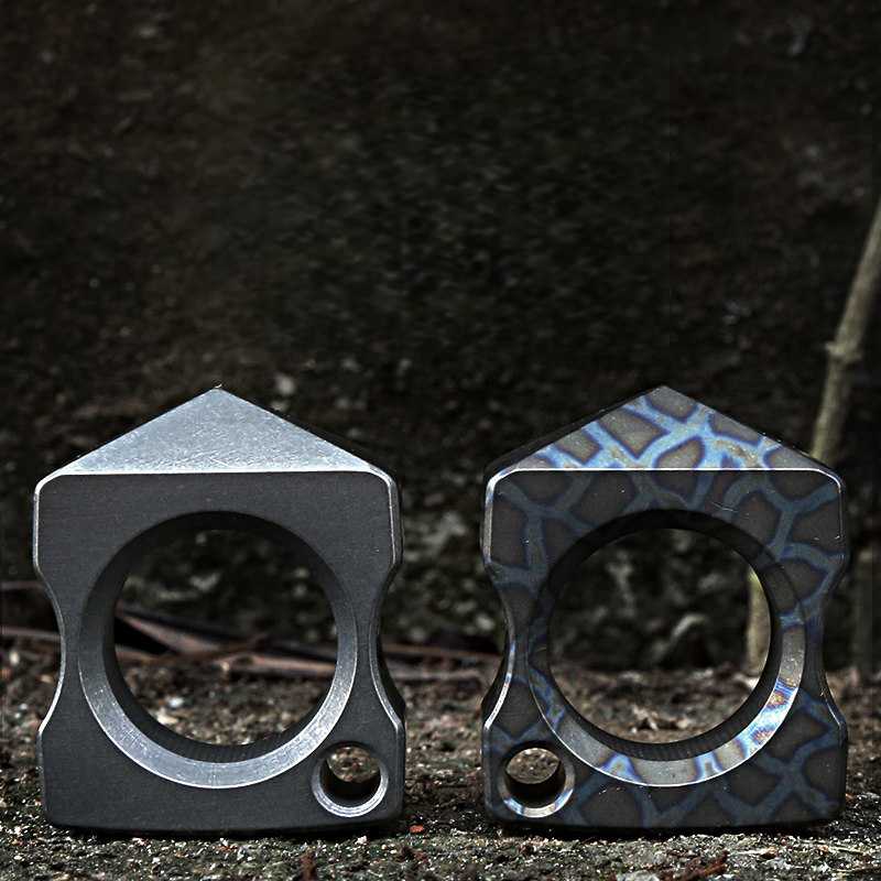 Titanium Defense Ring - Two-Finger Window Breaker EDC Self-Defense Emergency Tool